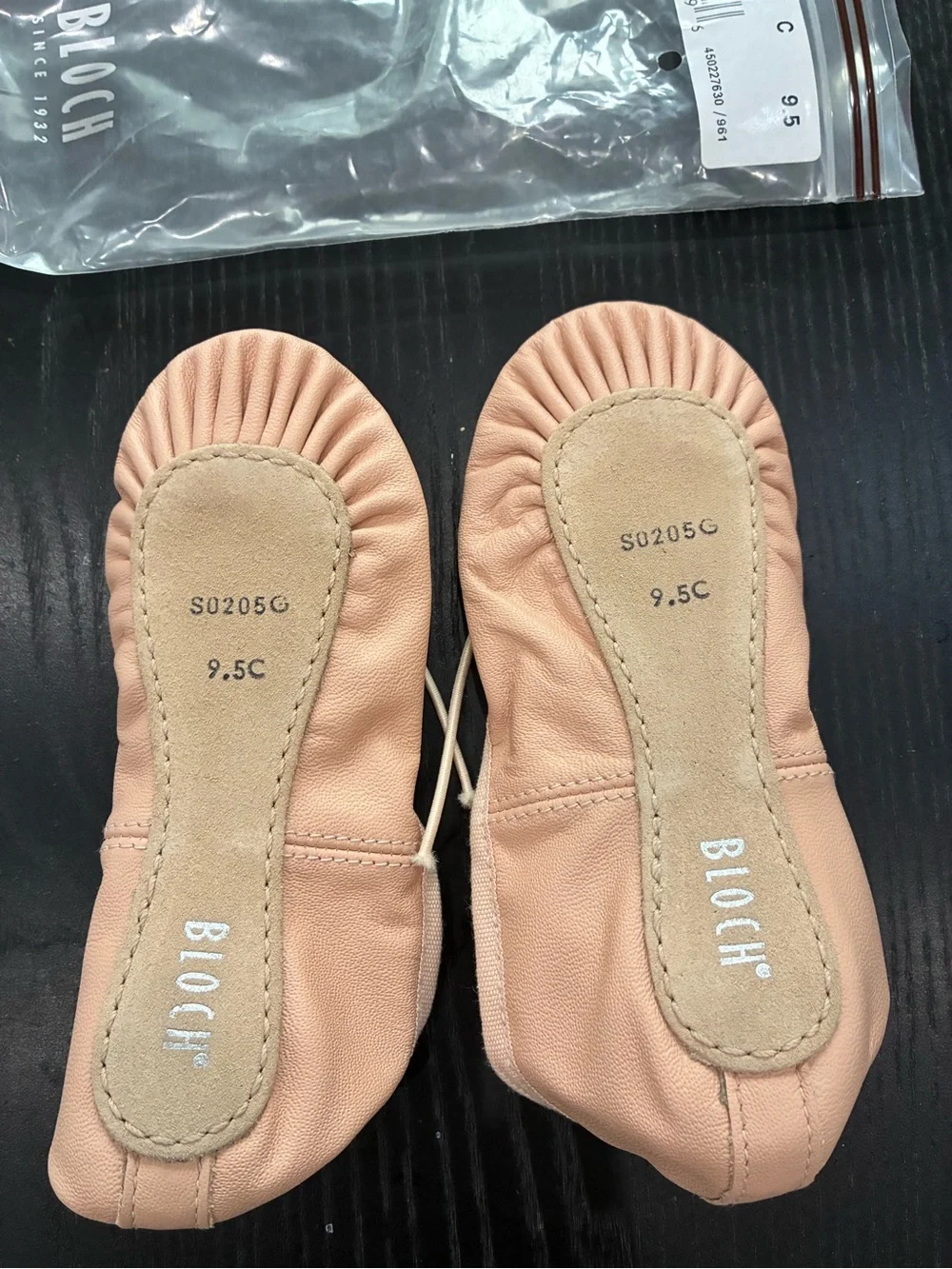 NWT Bloch Kids Ballet Slippers in Peach Pink